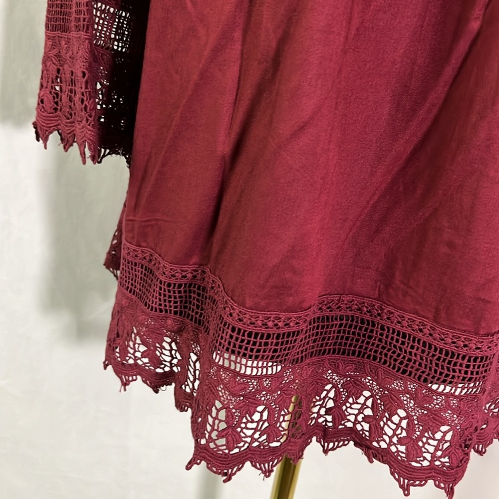 ๐ 6 for $35 โข NWOT Blair Burgundy Lace Accent Pleated Button Front Tunic Blouse - Picture 14 of 16